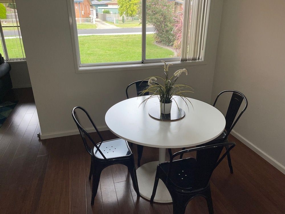 Zig Zag Motel House, 3 Bedrooms, Kitchen 4