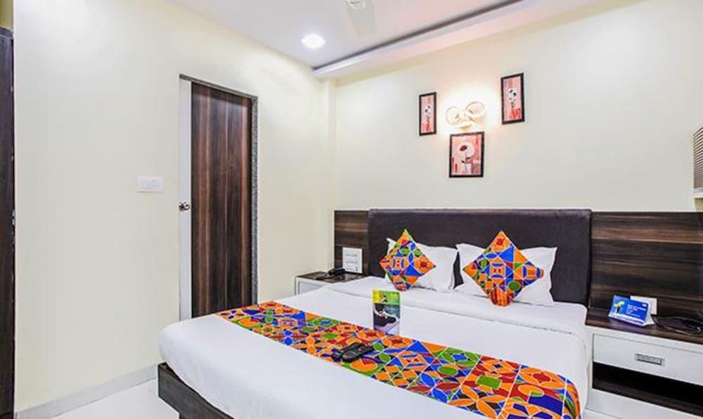 Fabexpress The Grand Kohinoor Deluxe Room 3