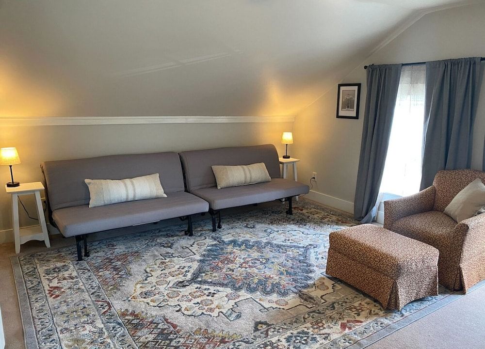 Independence Inn Deluxe Double Room, 2 Bedrooms 13