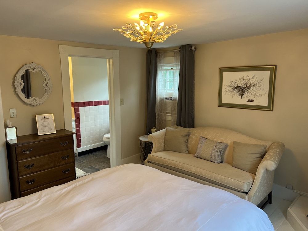 Independence Inn Luxury Room - Pet Friendly 3