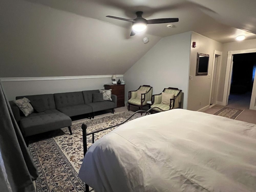 Independence Inn Deluxe Double Room, 2 Bedrooms 7