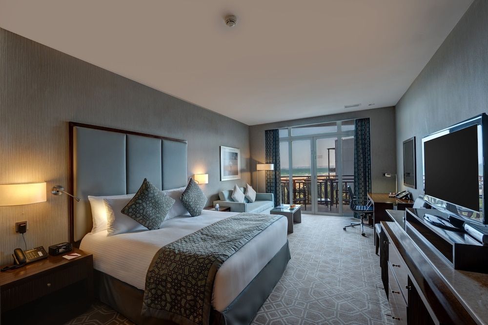 Premium Room, 1 King Bed, Balcony, Sea View