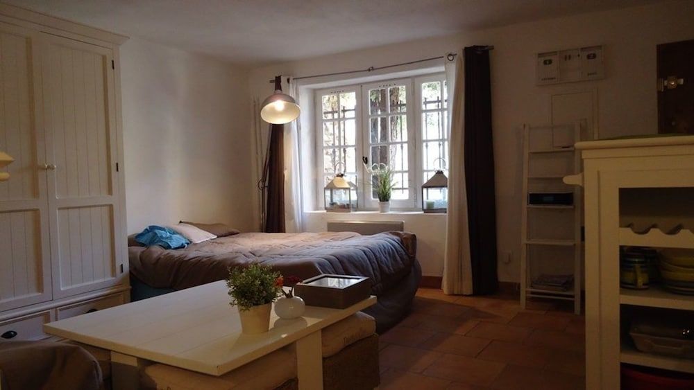Studio, Terrace (Gassine Nr8)