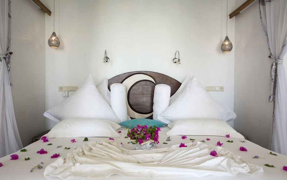 Boutique Hotel Matlai Suite with Sea View ( Villa Kidosho )