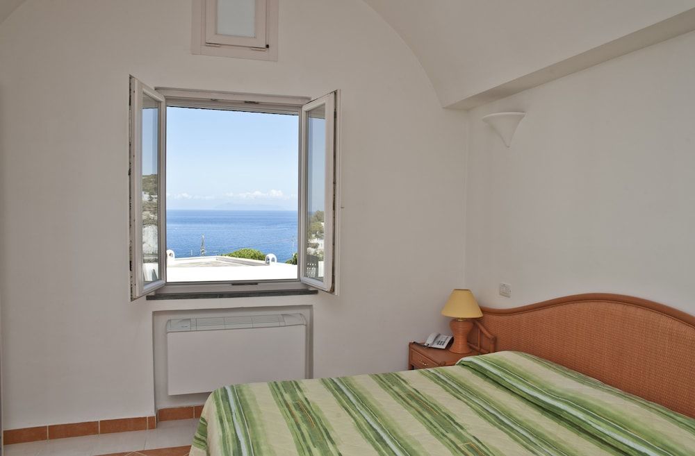 Triple Room, Private Bathroom, Sea View