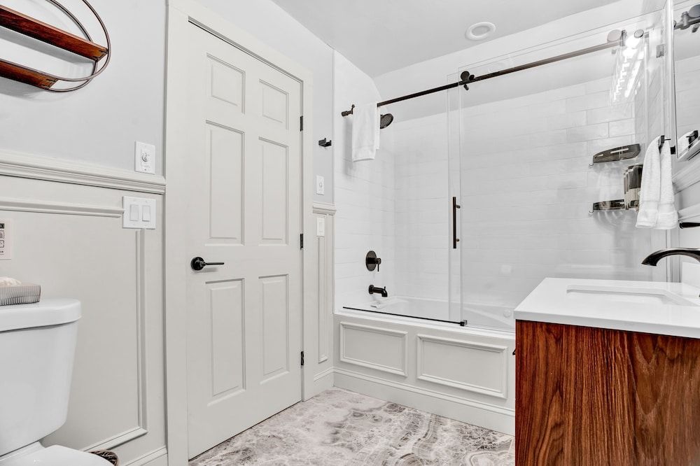 Chimney Hill Estate Inn Barn Master Suite 4