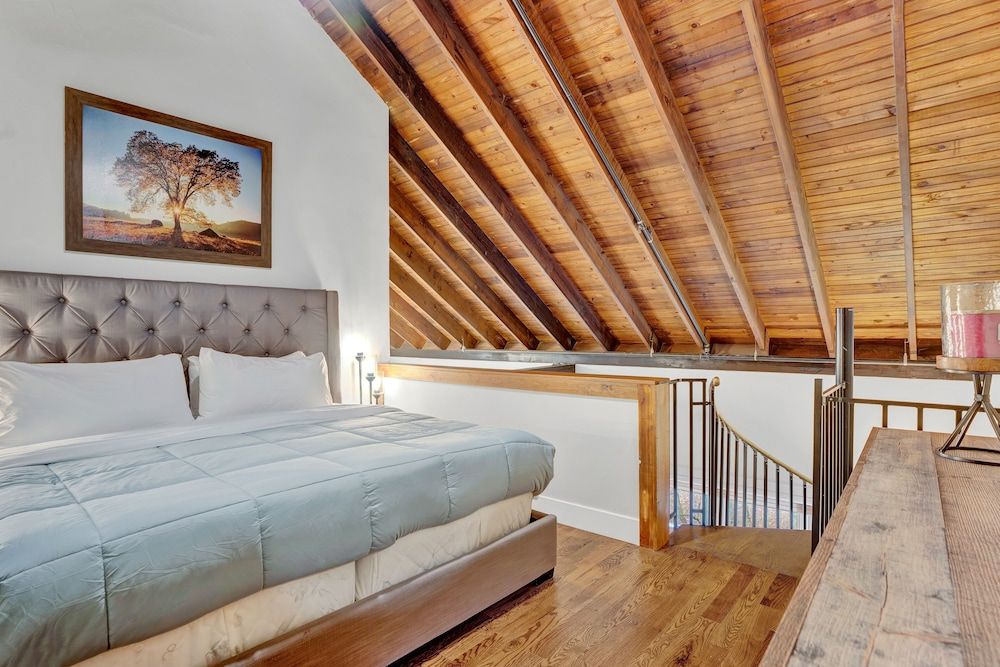 Barn Suite 4