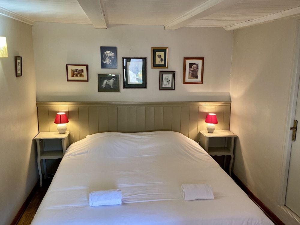 Standard Double or Twin Room, Ensuite, Courtyard View (Myrtilles)
