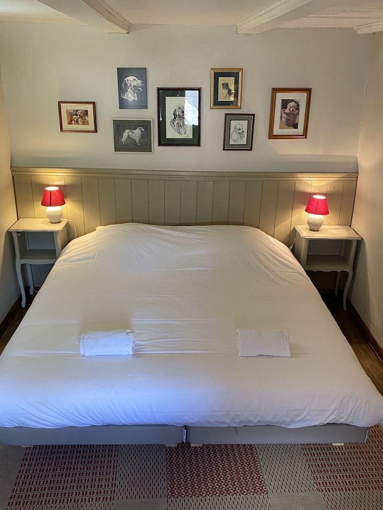 Standard Double or Twin Room, Ensuite, Courtyard View (Myrtilles)