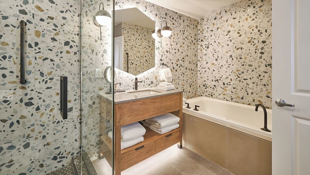 Surfsand Resort Oceanfront Two Double Beds Studio 4