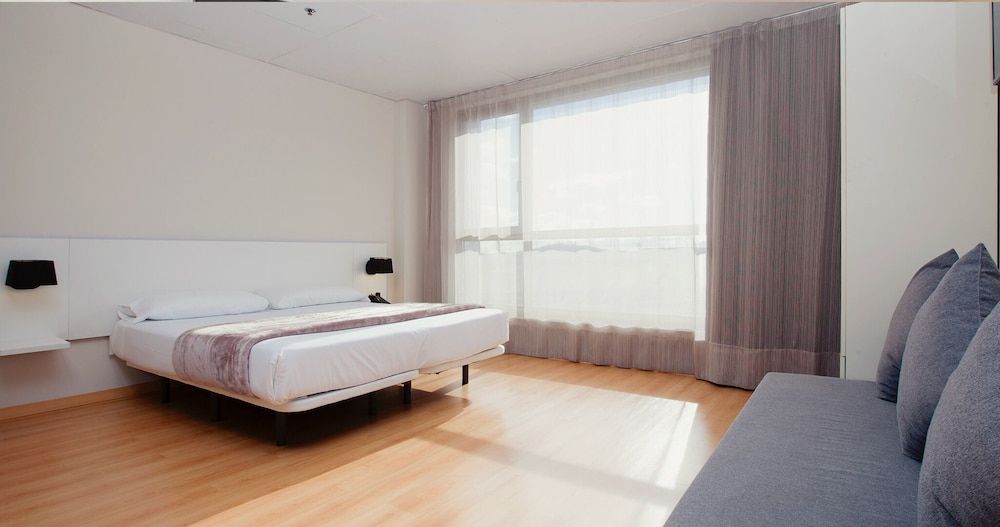 undefined Vertice Roomspace Madrid 10