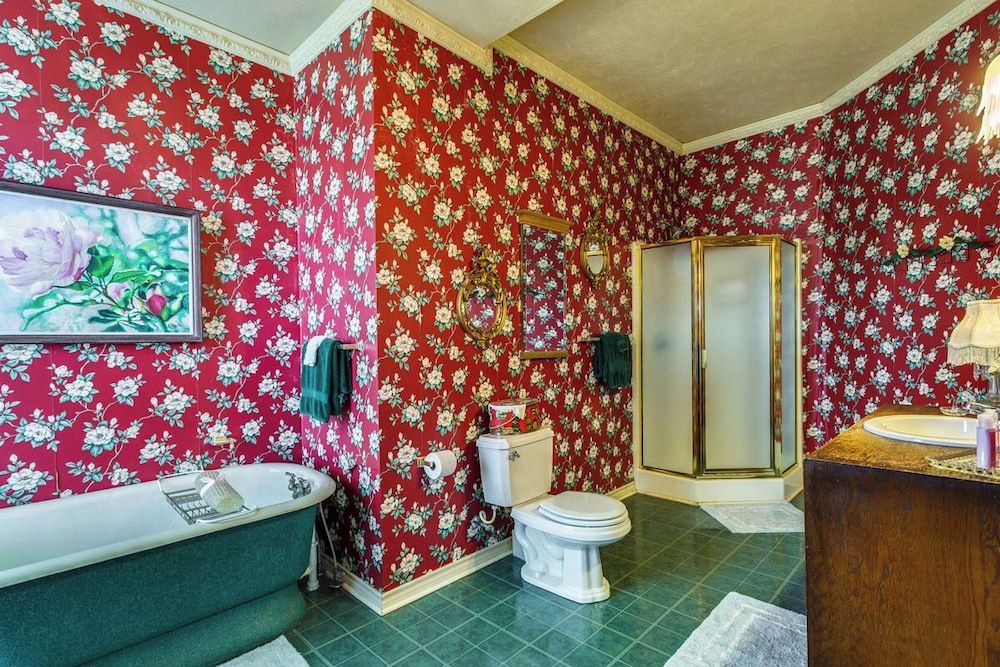 Four Winds Victorian Venue & Suites Classic Studio Suite 5