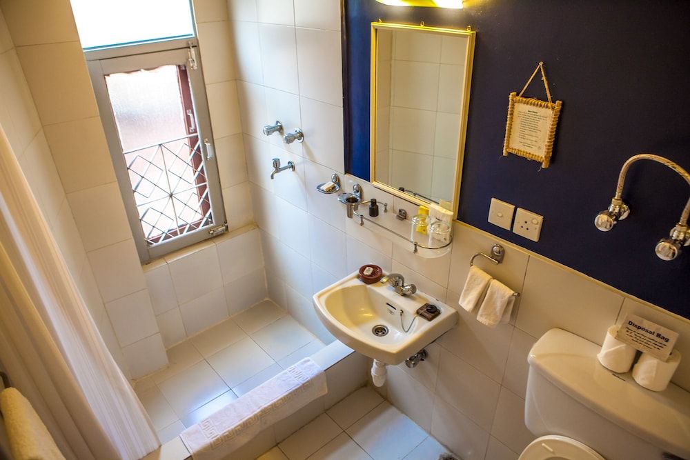 Shambaling Boutique Hotel Superior Room, 2 Twin Beds 9