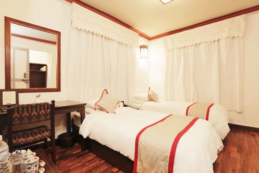 Shambaling Boutique Hotel Superior Room, 2 Twin Beds 3