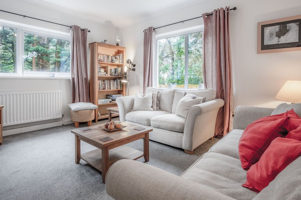 Apartment (2 Bedrooms)