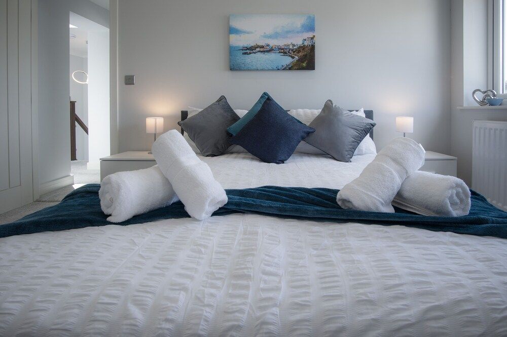 House (4 Bedrooms)