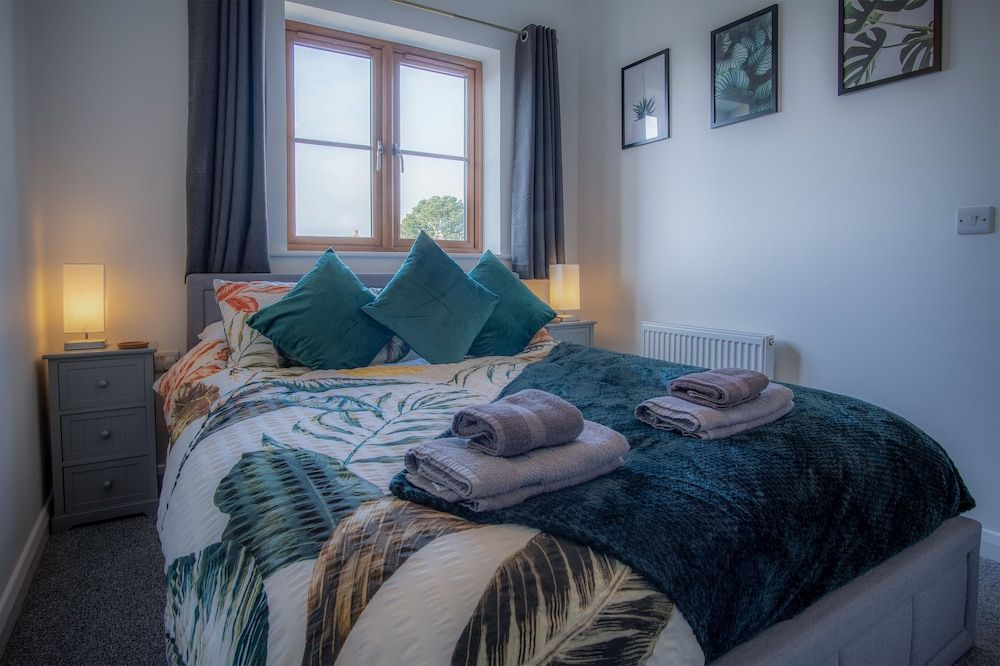 House (2 Bedrooms)