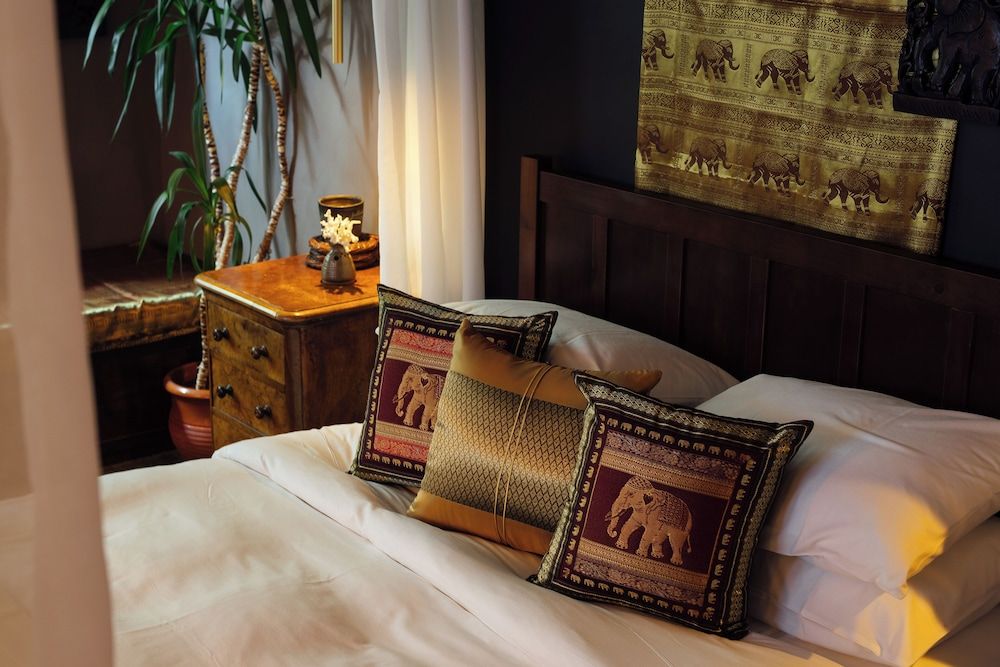 The Imperial Dragon Hotel Luxury Double Room