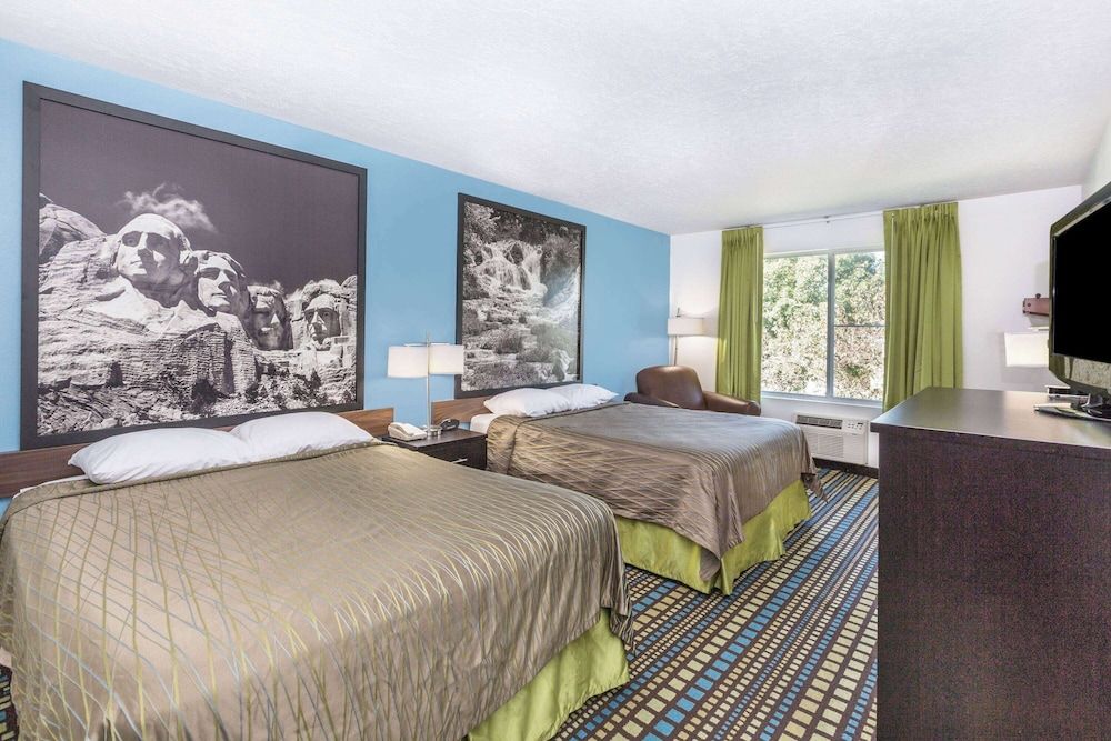 Standard Room, 2 Queen Beds, Non Smoking