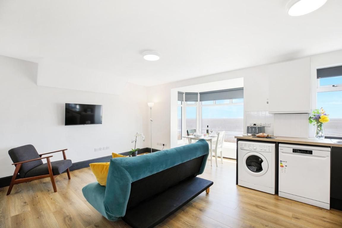 Apartment with Sea View