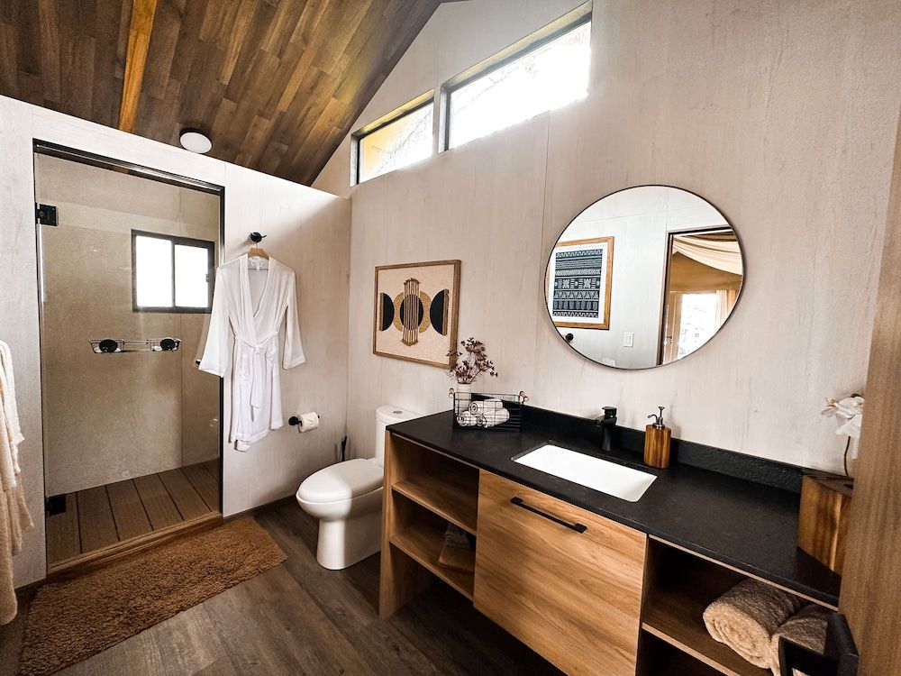 Luxury Glamping Tent (Sleeps 4)