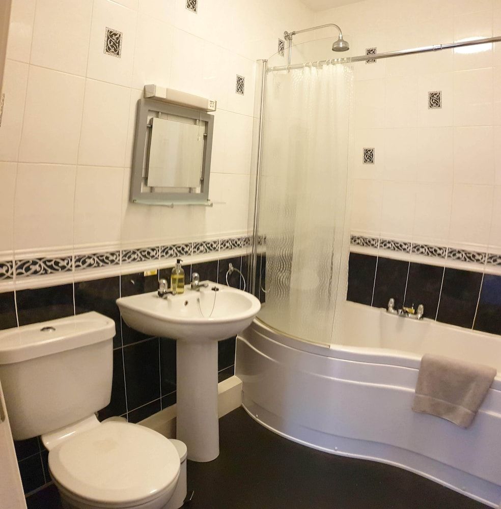 Station House Kingsbridge 6