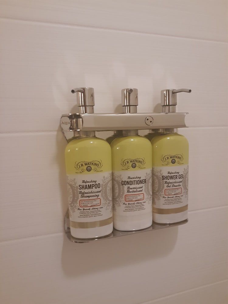 Holiday Inn Express & Suites Orlando East - UCF Area by IHG Standard Room, 1 King Bed, Accessible (Mobility) 10