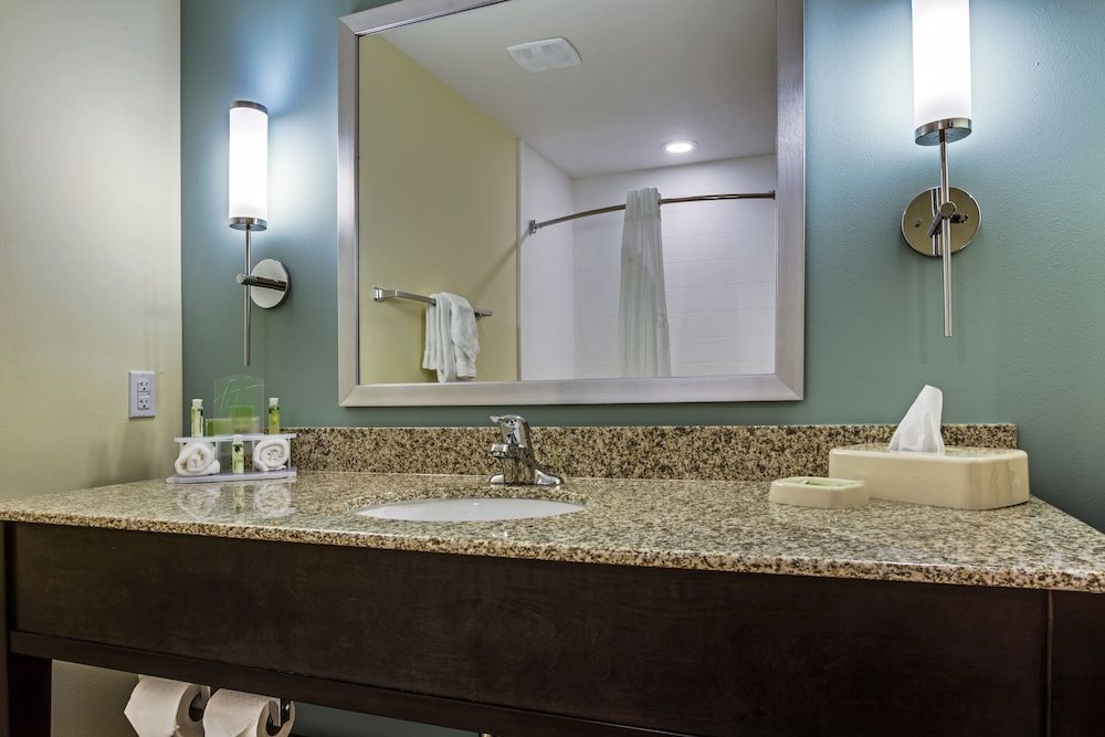 undefined Holiday Inn Express & Suites Orlando East - UCF Area by IHG 2