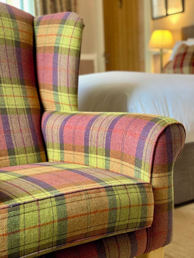 Middle House Superior King 6