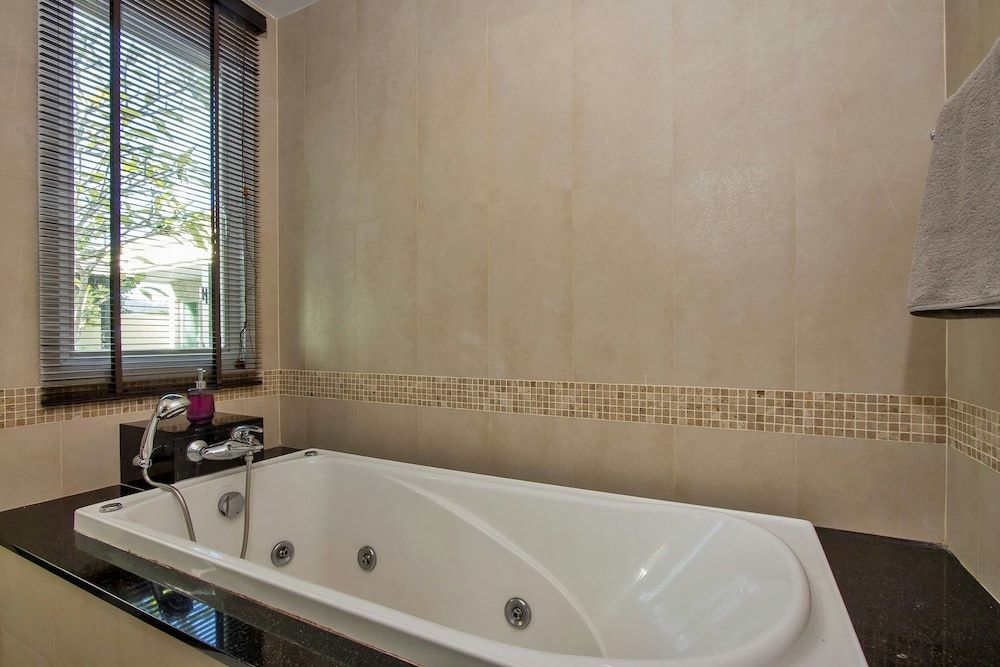 Oazza Villa 3-Bedroom Villa with Private Pool 10