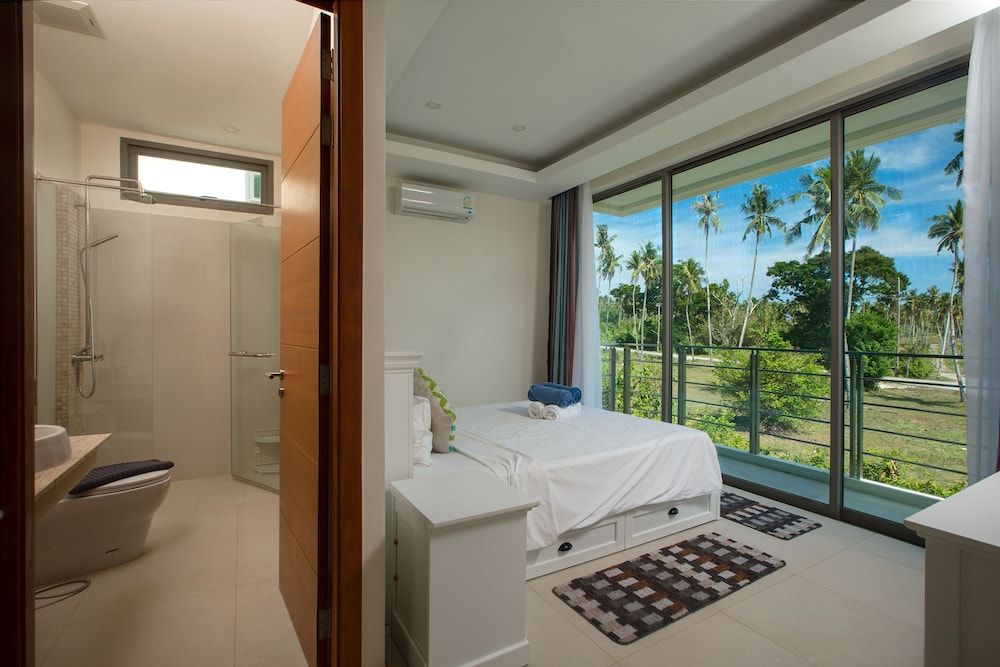 undefined Villa Raja 8