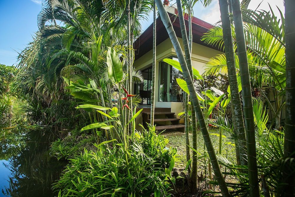 undefined Villa Pagai 6