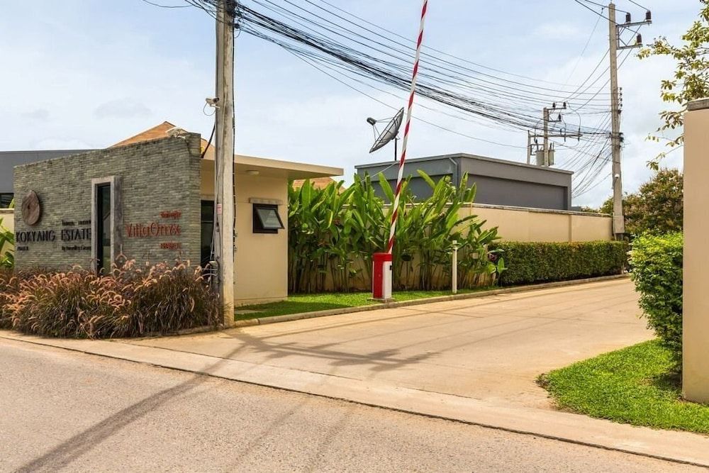 undefined Villa Adonara 2