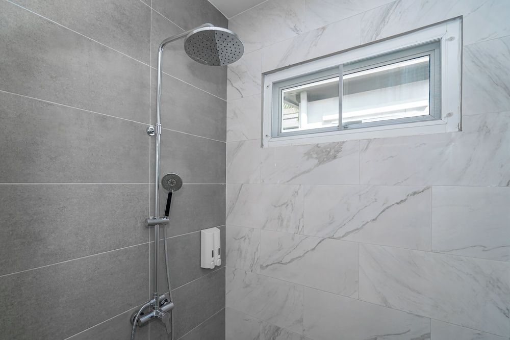 Phuket La Siesta Deluxe Double Room 8