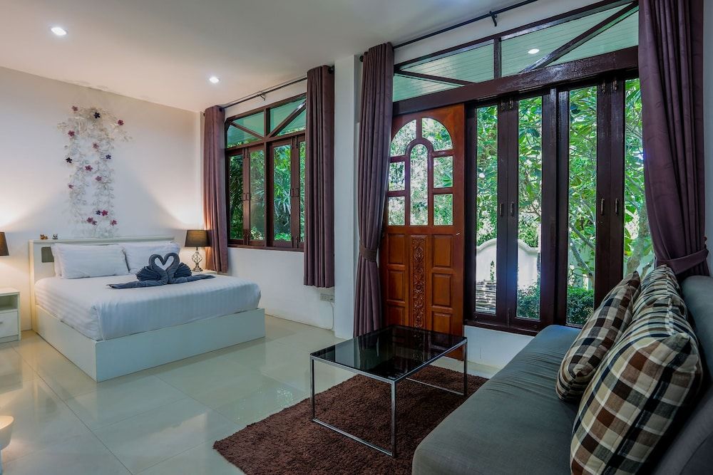 Brodie Rawai Resort Family Apartment 10