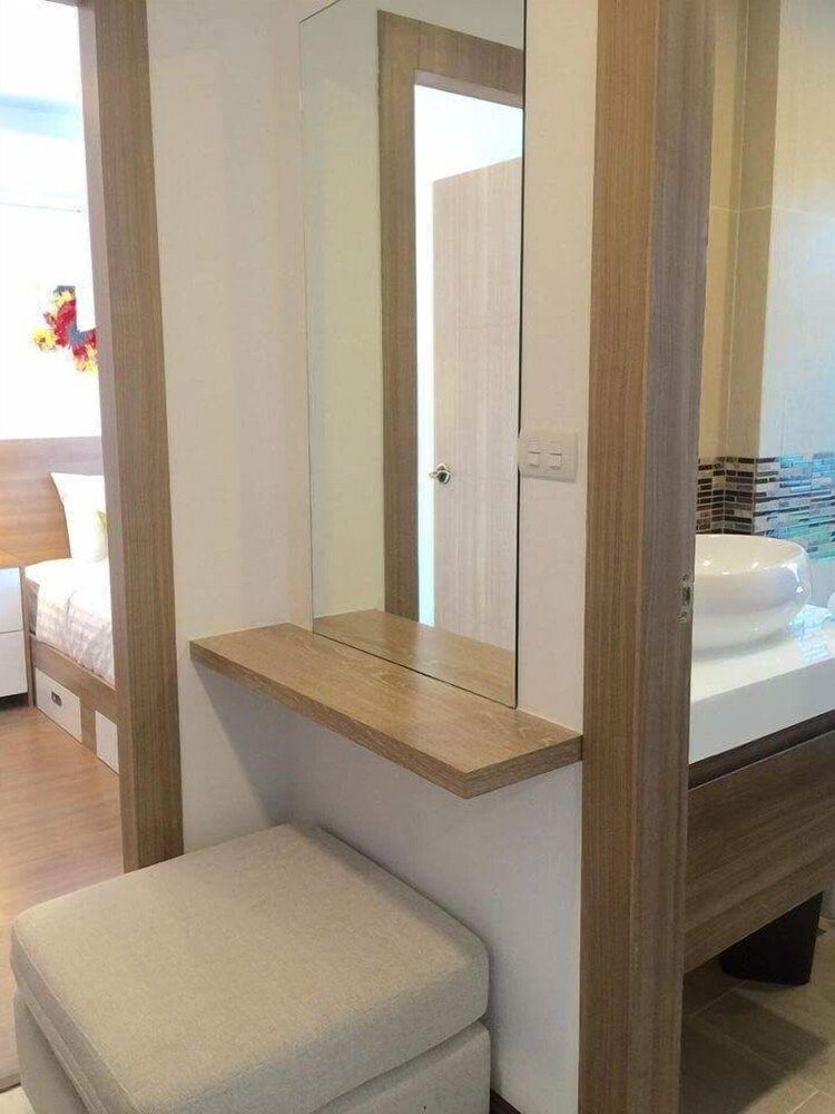 Modern Condo Nai Harn Beach 1-Bedroom Condo (44 sq. m.) 7