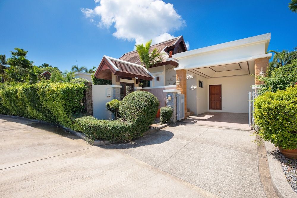 undefined Boutique 3BR Pool Villa Bianca NaiHarn 2