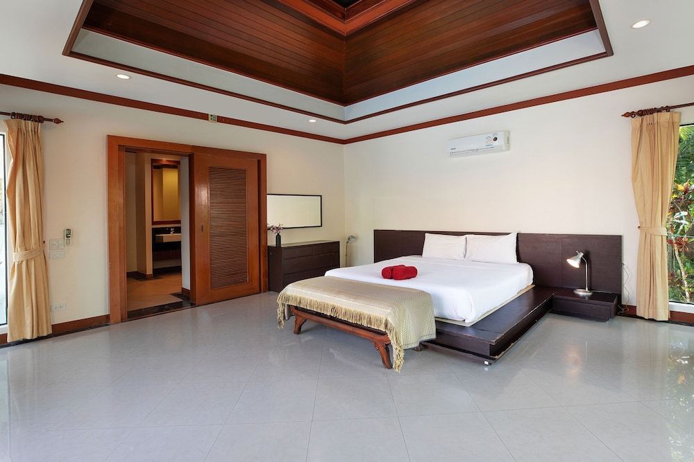 undefined Boutique 3BR Pool Villa Bianca NaiHarn 9
