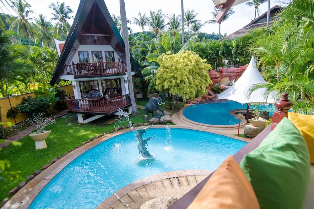 Coco Palace Resort Signature House, 2 Bedrooms, Balcony, Courtyard View 20