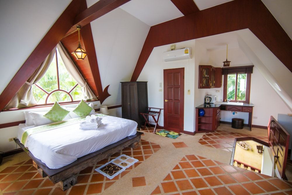 Coco Palace Resort Signature House, 4 Bedrooms, Balcony, Resort View 7