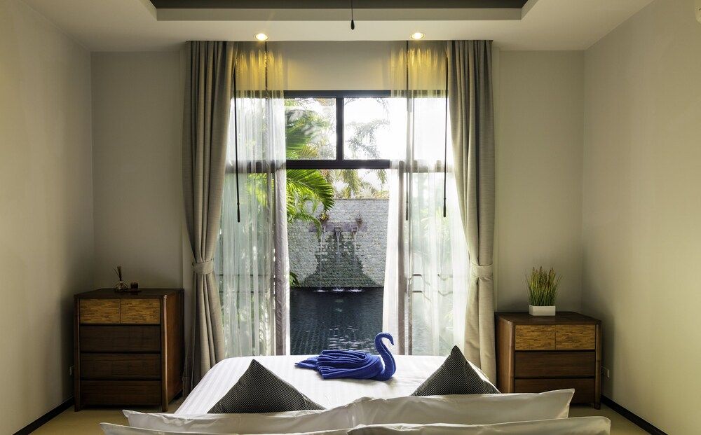 Comfortable 2br Pool Villa NaiHarn 2-Bedroom Private Pool Villa 6