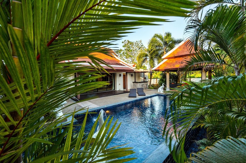 undefined Villa Toba by Tropiclook