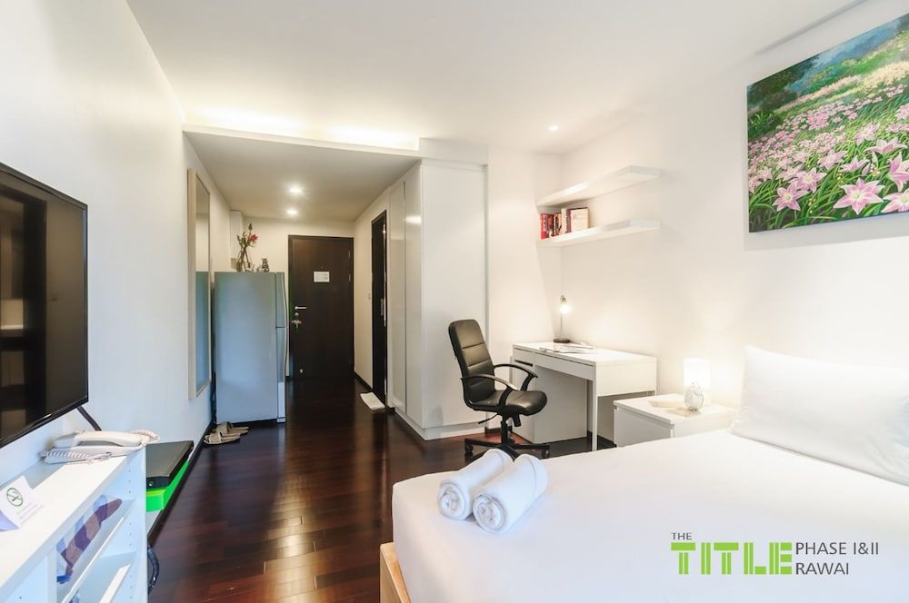 The Title East Wing by Trips Phuket Superior Room, Non Smoking, Refrigerator & Microwave