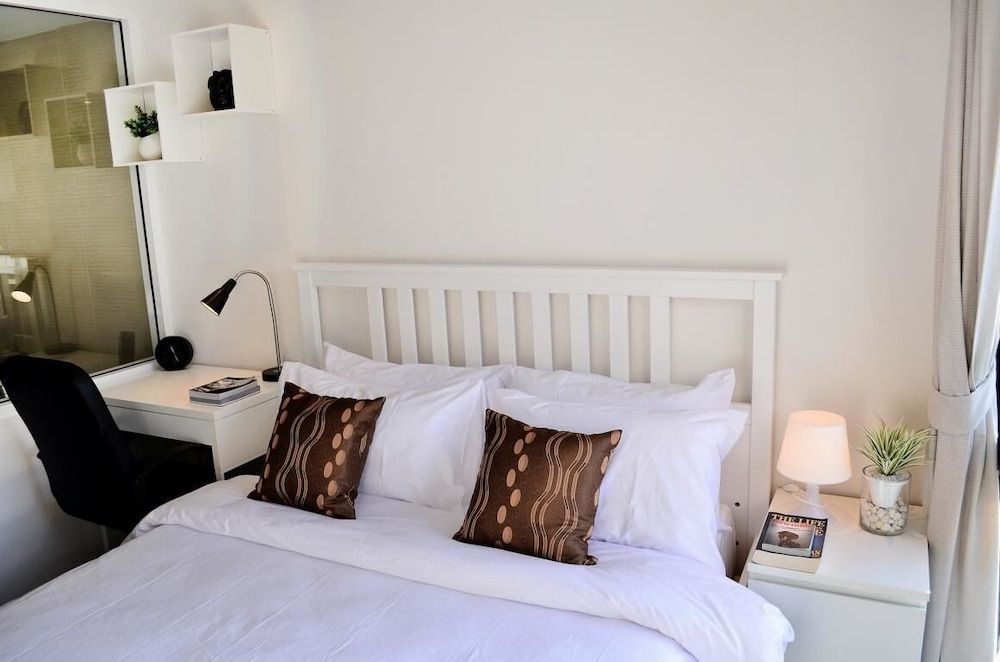 The Title East Wing by Trips Phuket Deluxe Room 3