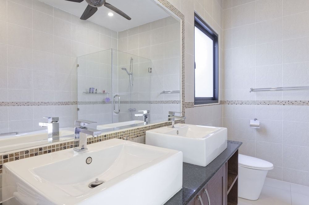 Luxury Villa Onyx Nai Harn Beach 4 Bedrooms Luxury Pool Villa 21