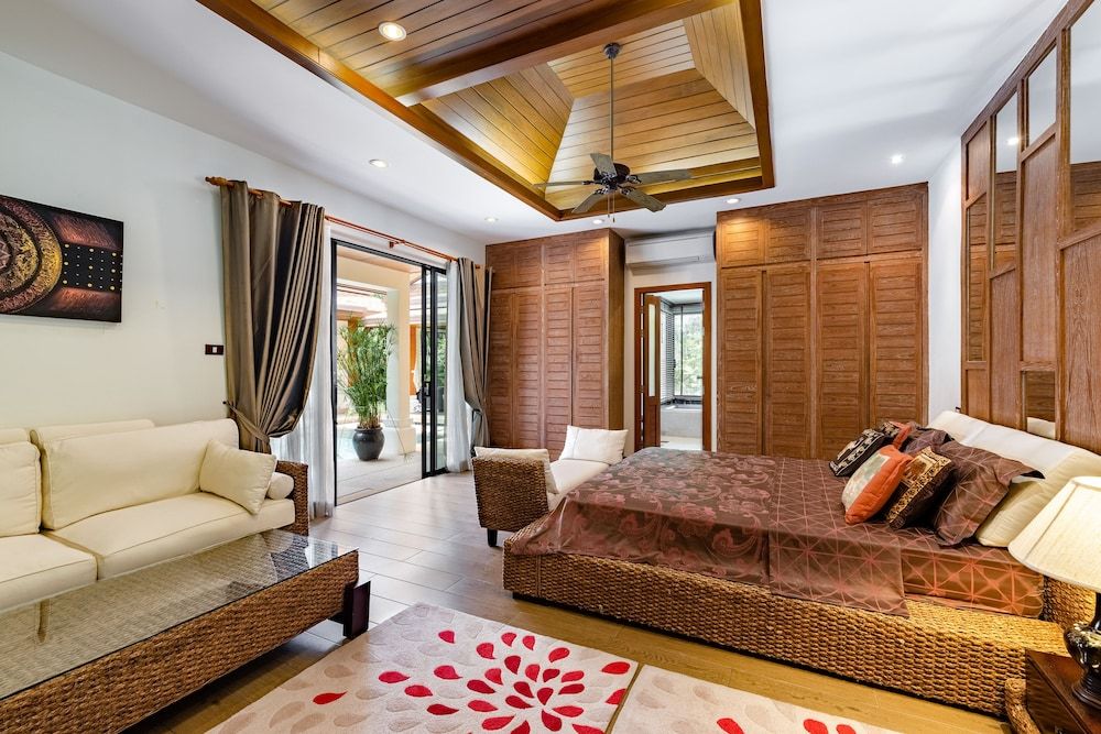 undefined Champagne Pool Villa 7