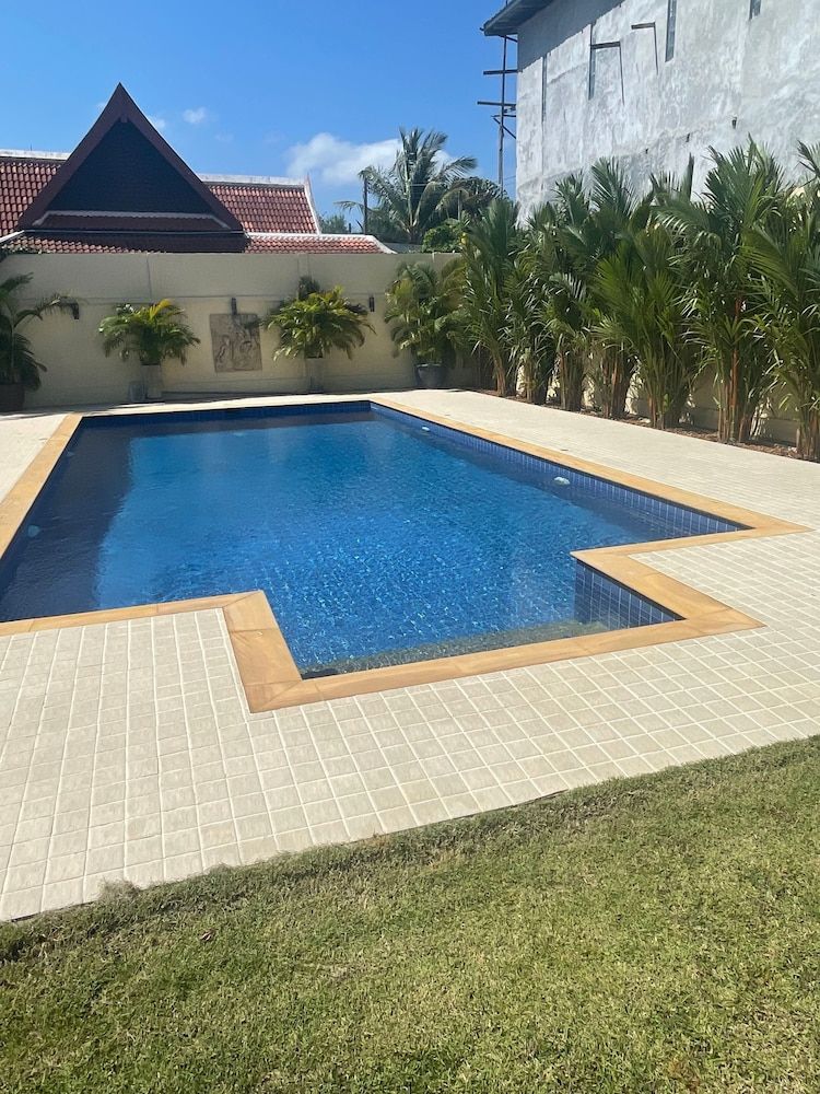 undefined Luxury 4 Bed Pool Villa 9