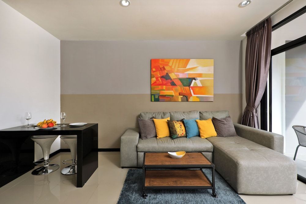 Nai Harn Condominium Studio Suite 8
