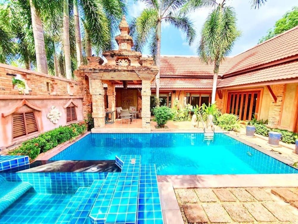 Balinese Pool Villa in Rawai Baan Rom Yen 15
