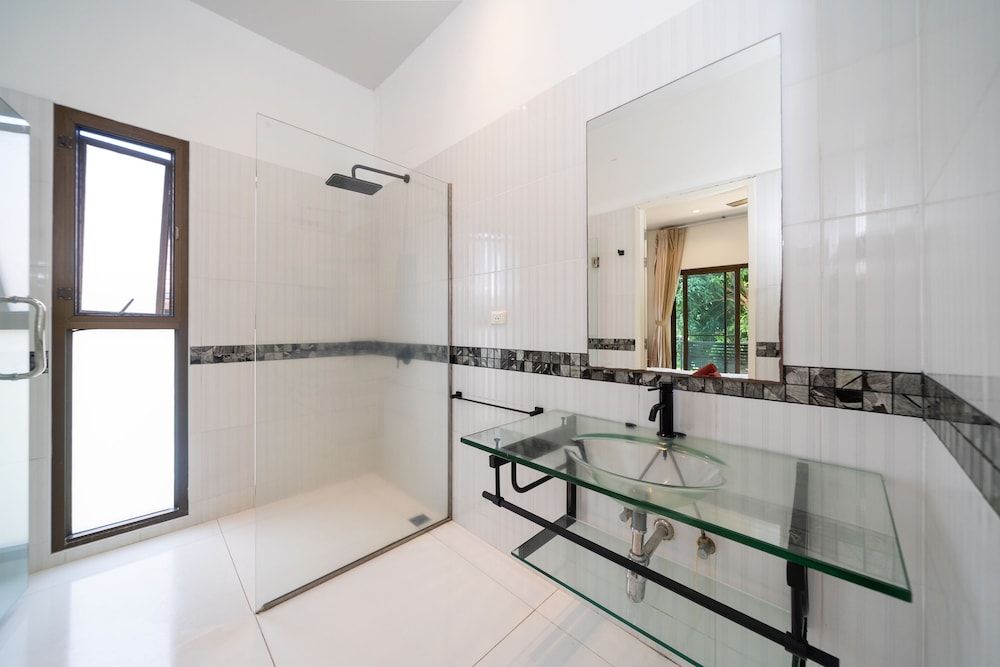 Grand Tropical Pool Villa Oxavia NaiHarn Luxury Villa 22